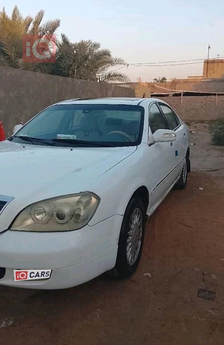 شيري إيستار